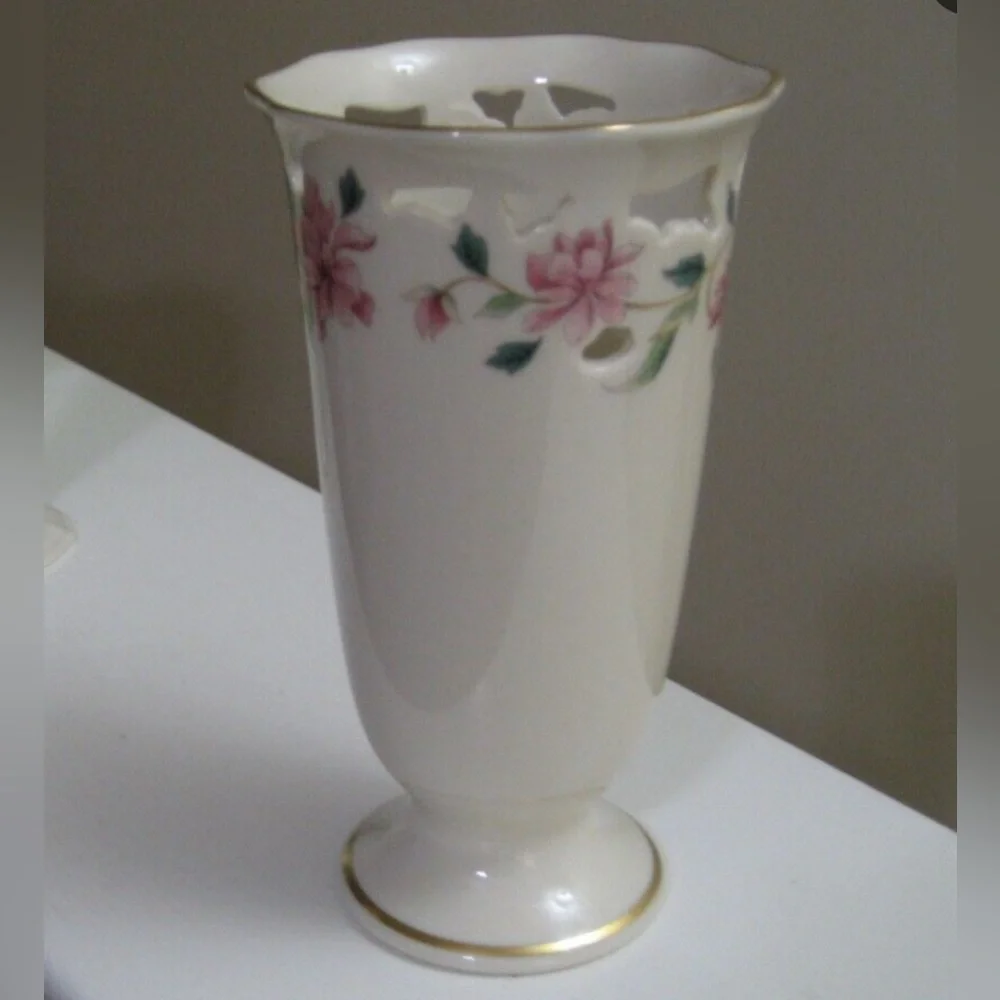 Lenox Barrington Vintage 1990s Collection Floral Vase with Gold Trim